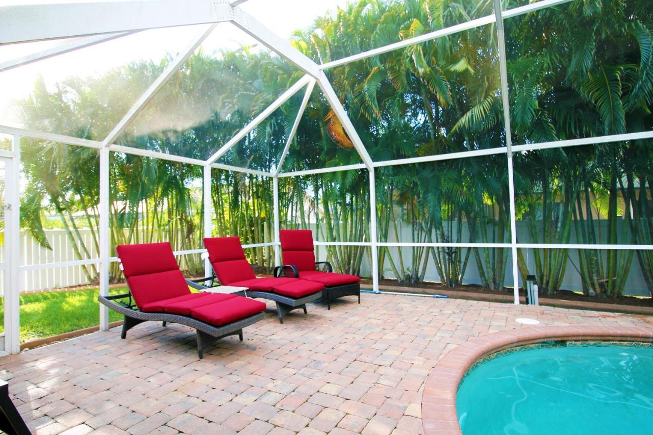 Luxury Home, Hot Tub, Heated Pool, Tiki Bar - Villa Spain Кейп Корал Екстериор снимка